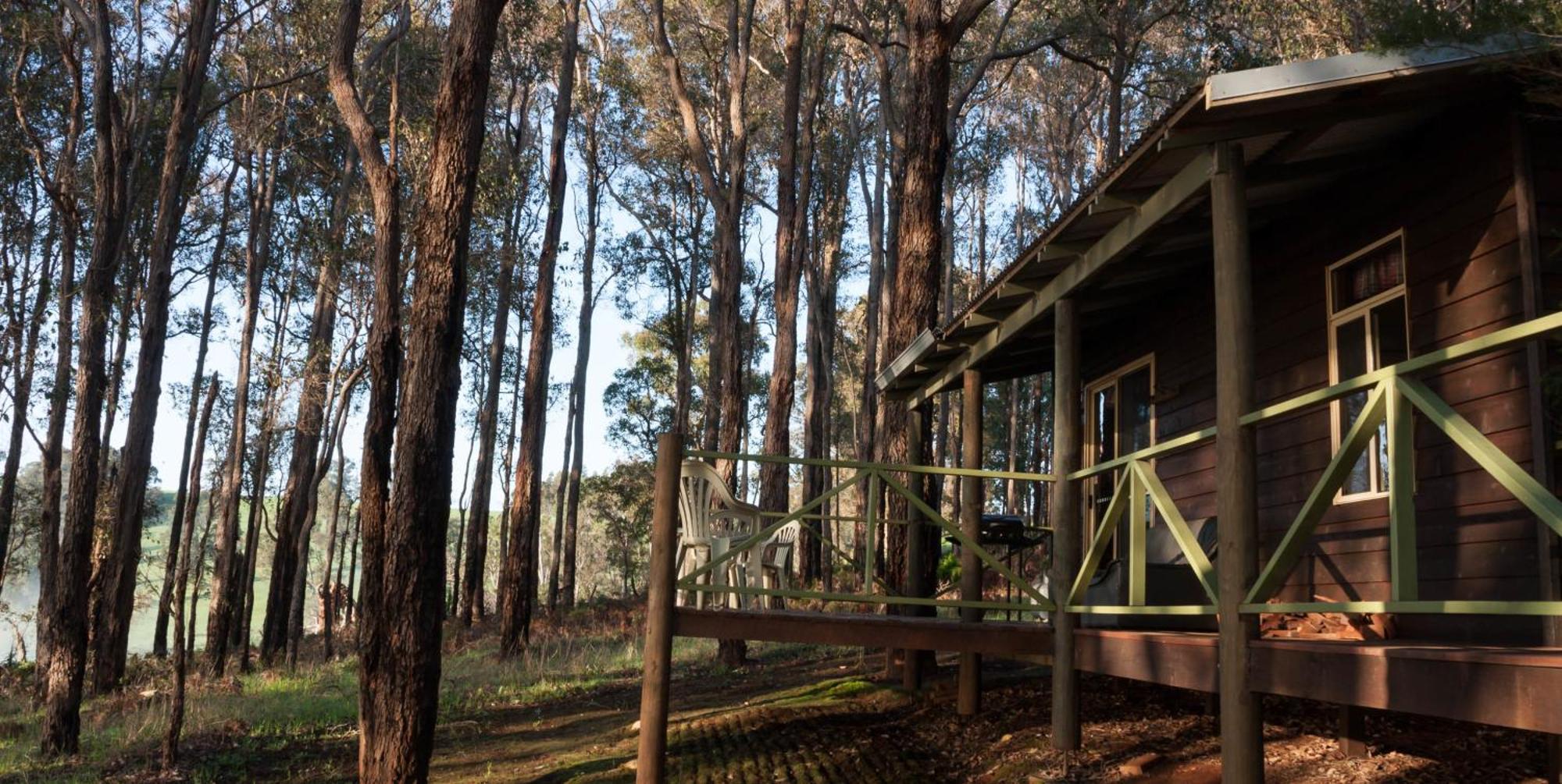 Balingup Heights Hilltop Forest Cottages Exteriör bild