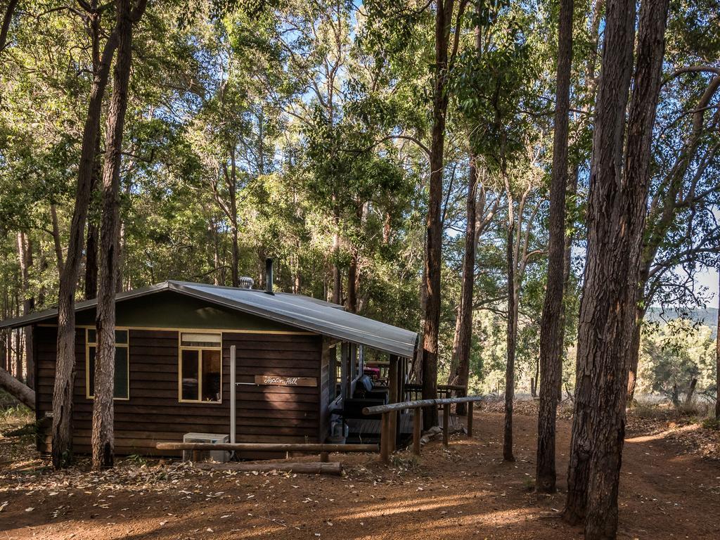 Balingup Heights Hilltop Forest Cottages Exteriör bild