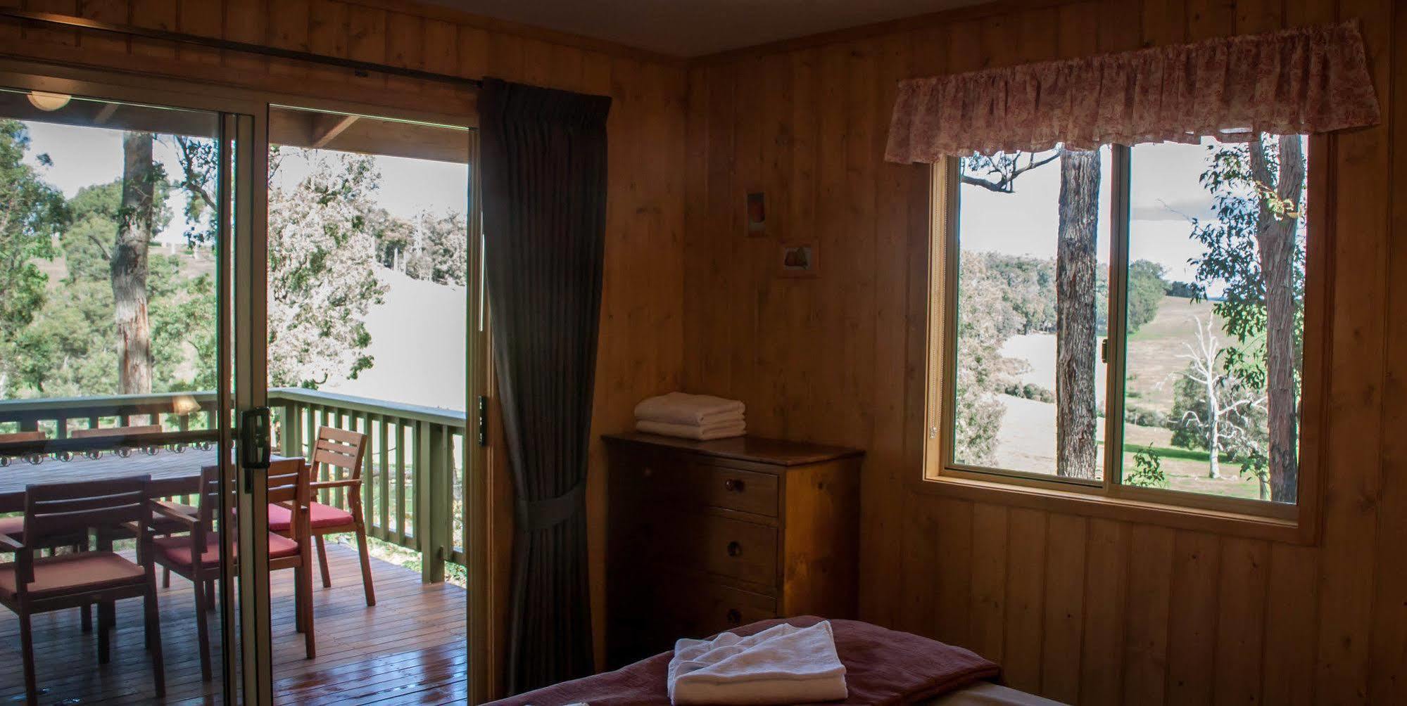 Balingup Heights Hilltop Forest Cottages Exteriör bild