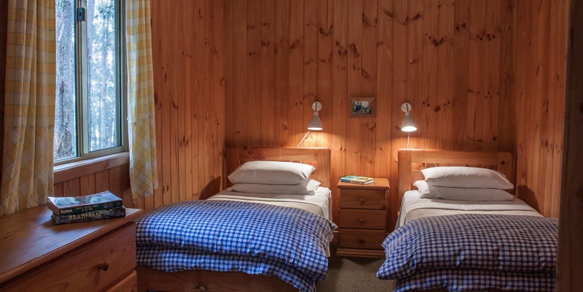 Balingup Heights Hilltop Forest Cottages Exteriör bild