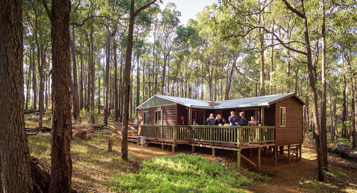 Balingup Heights Hilltop Forest Cottages Exteriör bild